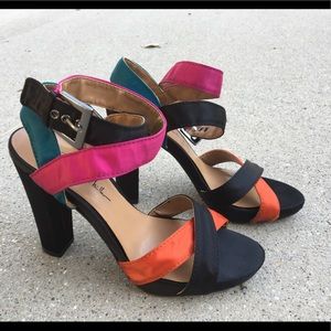 Nicole miller tri color scrappy heels
